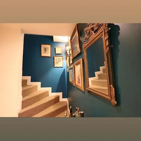 La Maison Bleue アパート